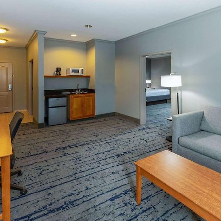 La Quinta By Wyndham Bridgeport Hotel Kültér fotó
